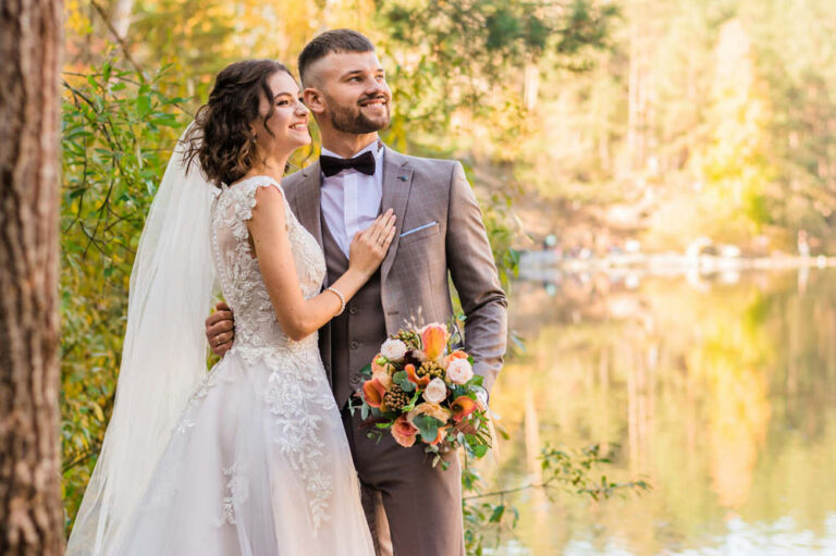 Who pays for the wedding